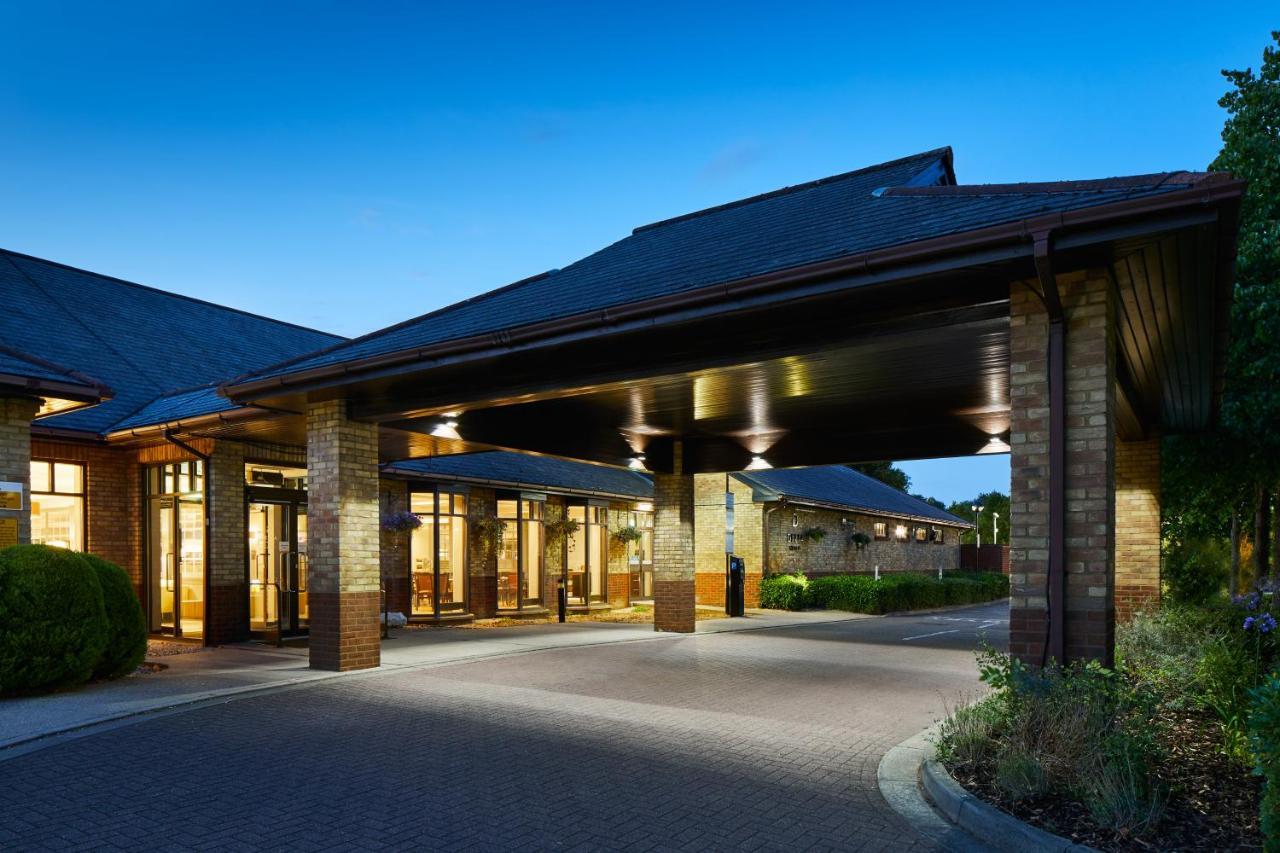 Delta Hotels By Marriott Cheshunt Broxbourne Extérieur photo