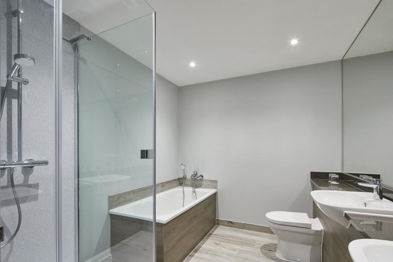 Delta Hotels By Marriott Cheshunt Broxbourne Extérieur photo