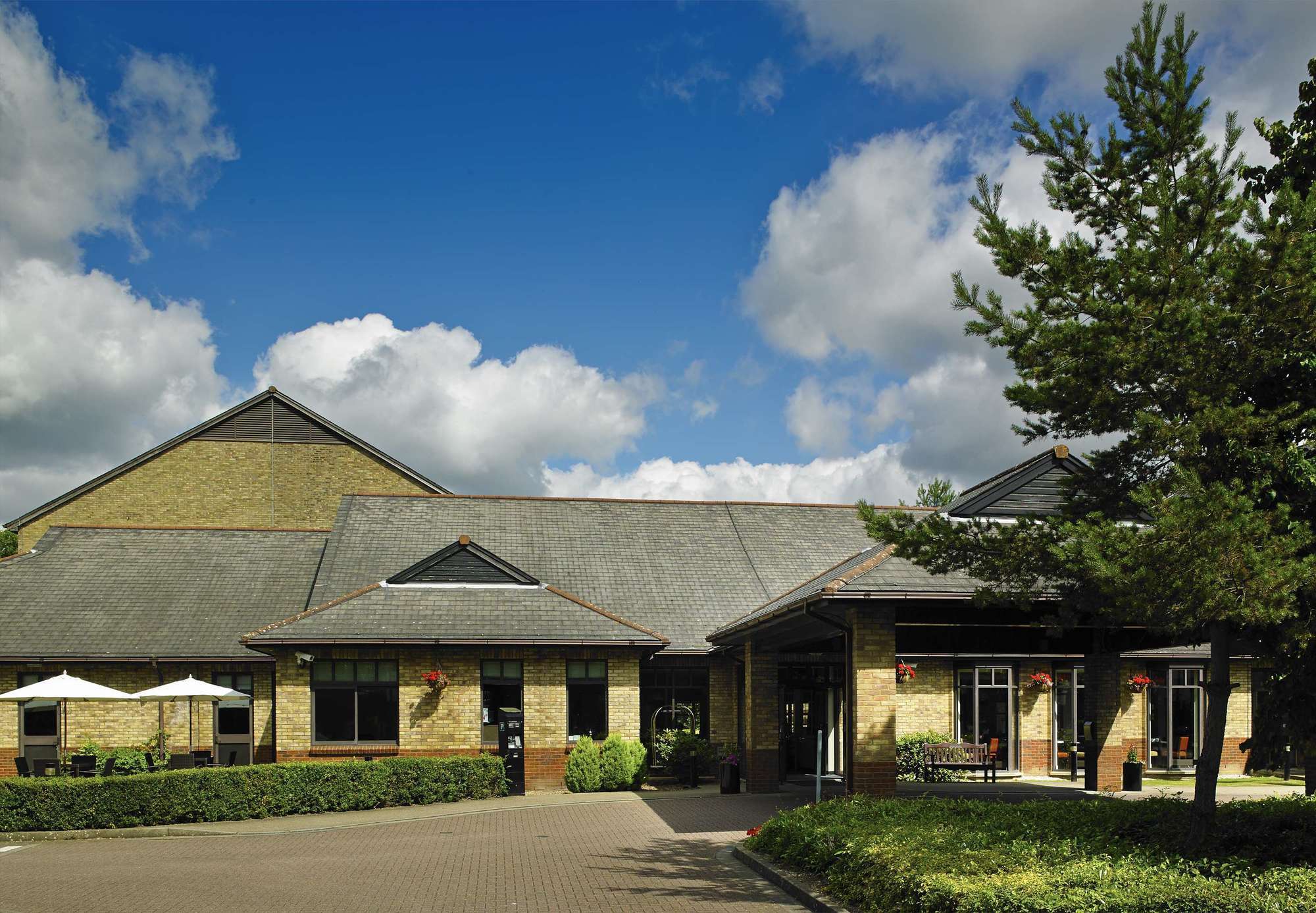 Delta Hotels By Marriott Cheshunt Broxbourne Extérieur photo