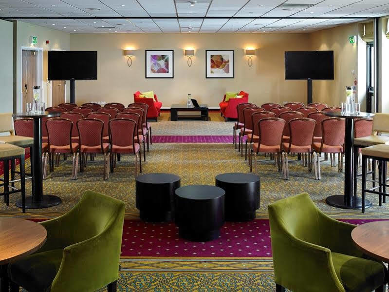 Delta Hotels By Marriott Cheshunt Broxbourne Extérieur photo
